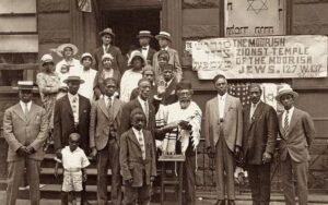 Leia mais sobre o artigo Foto centenária de judeus negros em Nova York